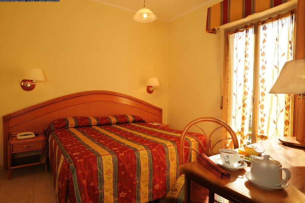 Hotel Casella Pietra Ligure Δωμάτιο φωτογραφία